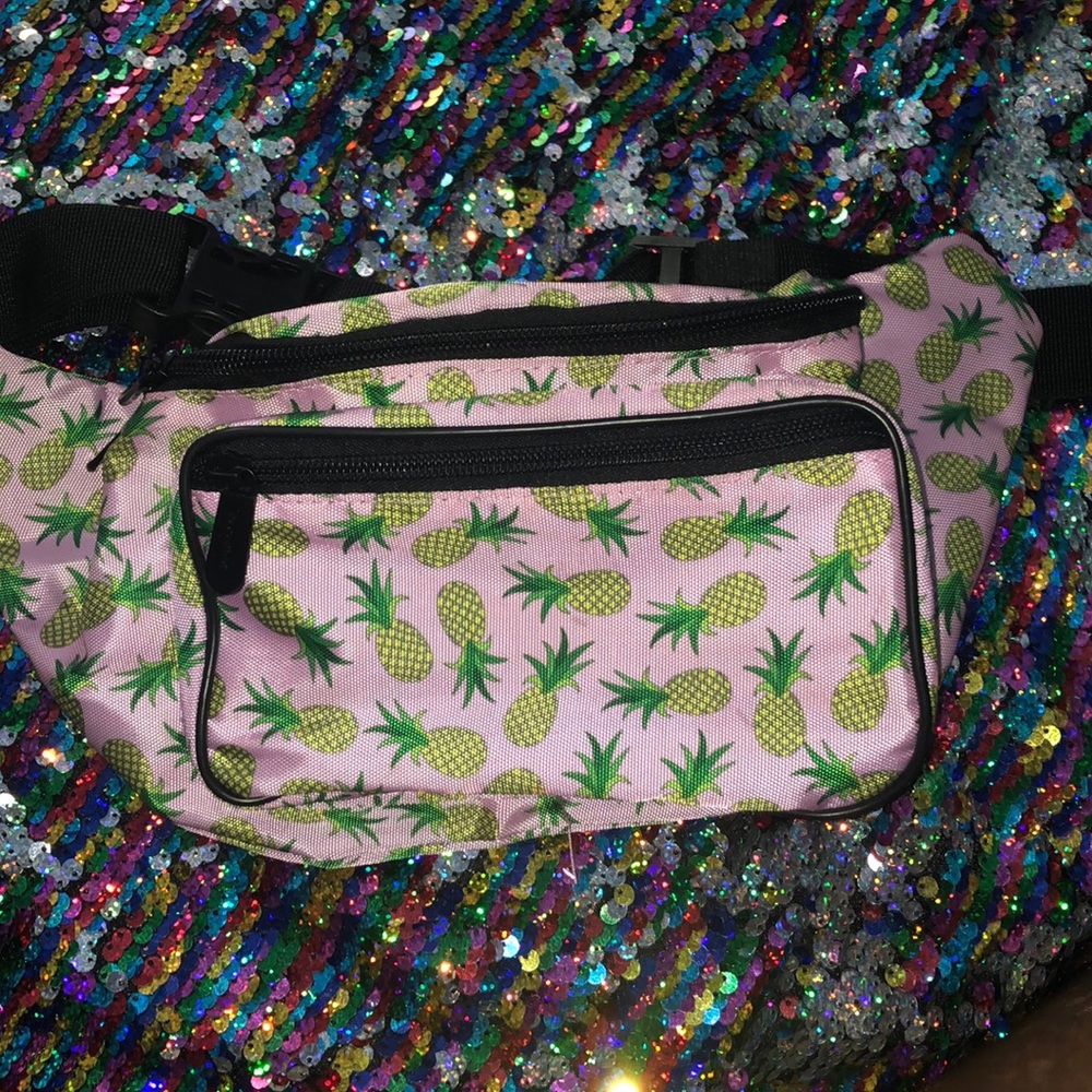 SoJourner Pineapple Fanny Pack